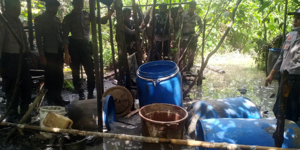 polisi-kembali-bongkar-pabrik-miras-lokal-di-sp4